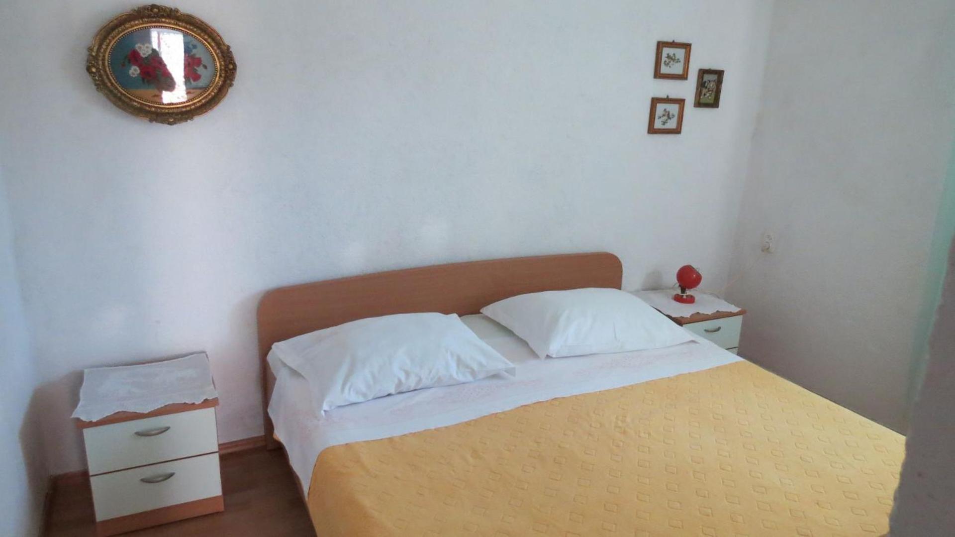 Apartments Janja - Terrace Sea View Nečujam Eksteriør bilde