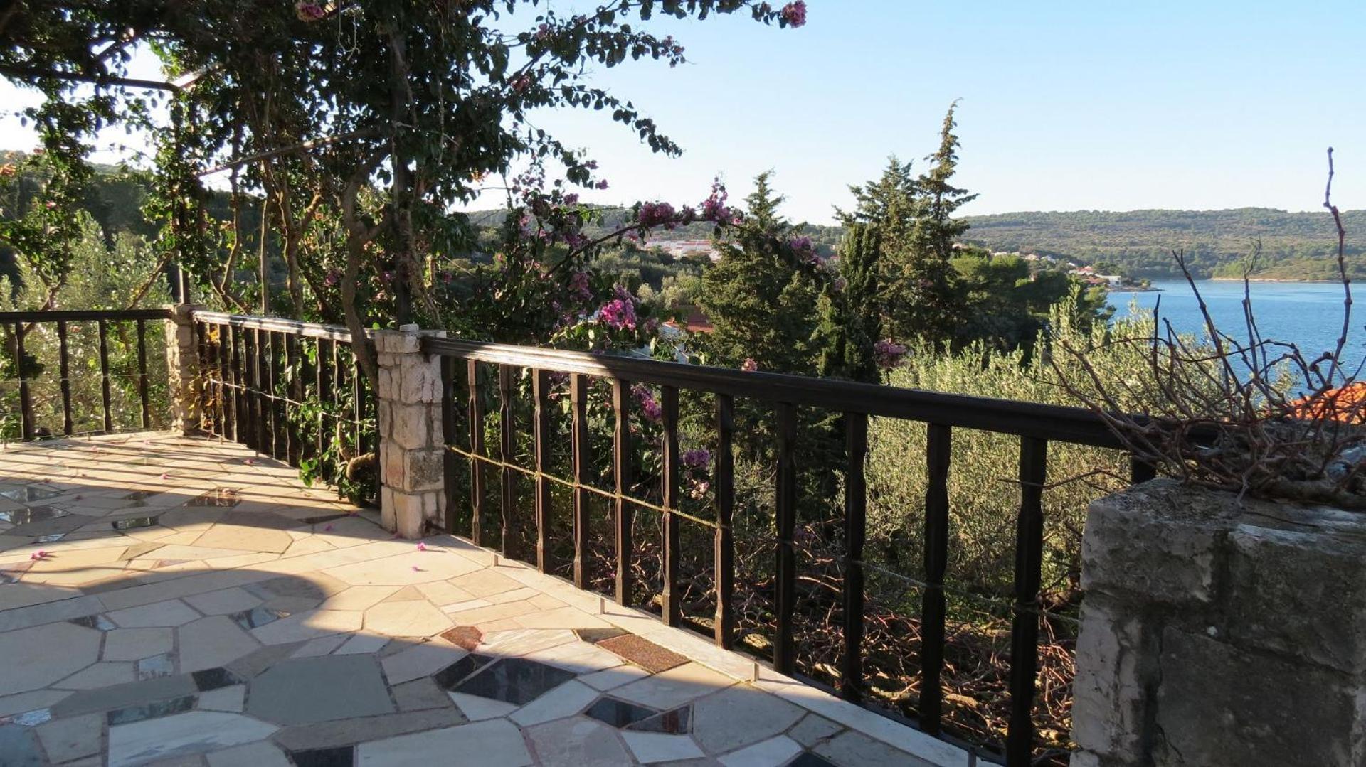Apartments Janja - Terrace Sea View Nečujam Eksteriør bilde
