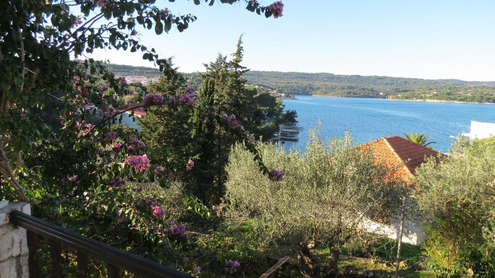 Apartments Janja - Terrace Sea View Nečujam Eksteriør bilde